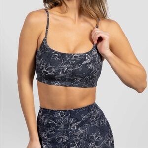 Stori Wonder Light Support Sports Bra in Floral Dusk Sand